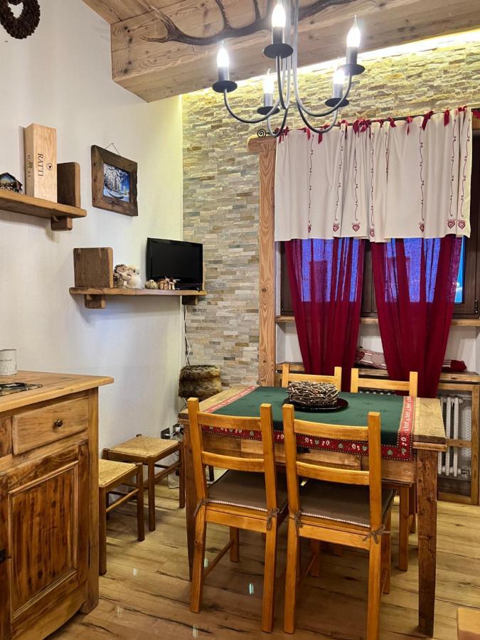 Nido Di Cloe Apartamento Sestriere Exterior foto